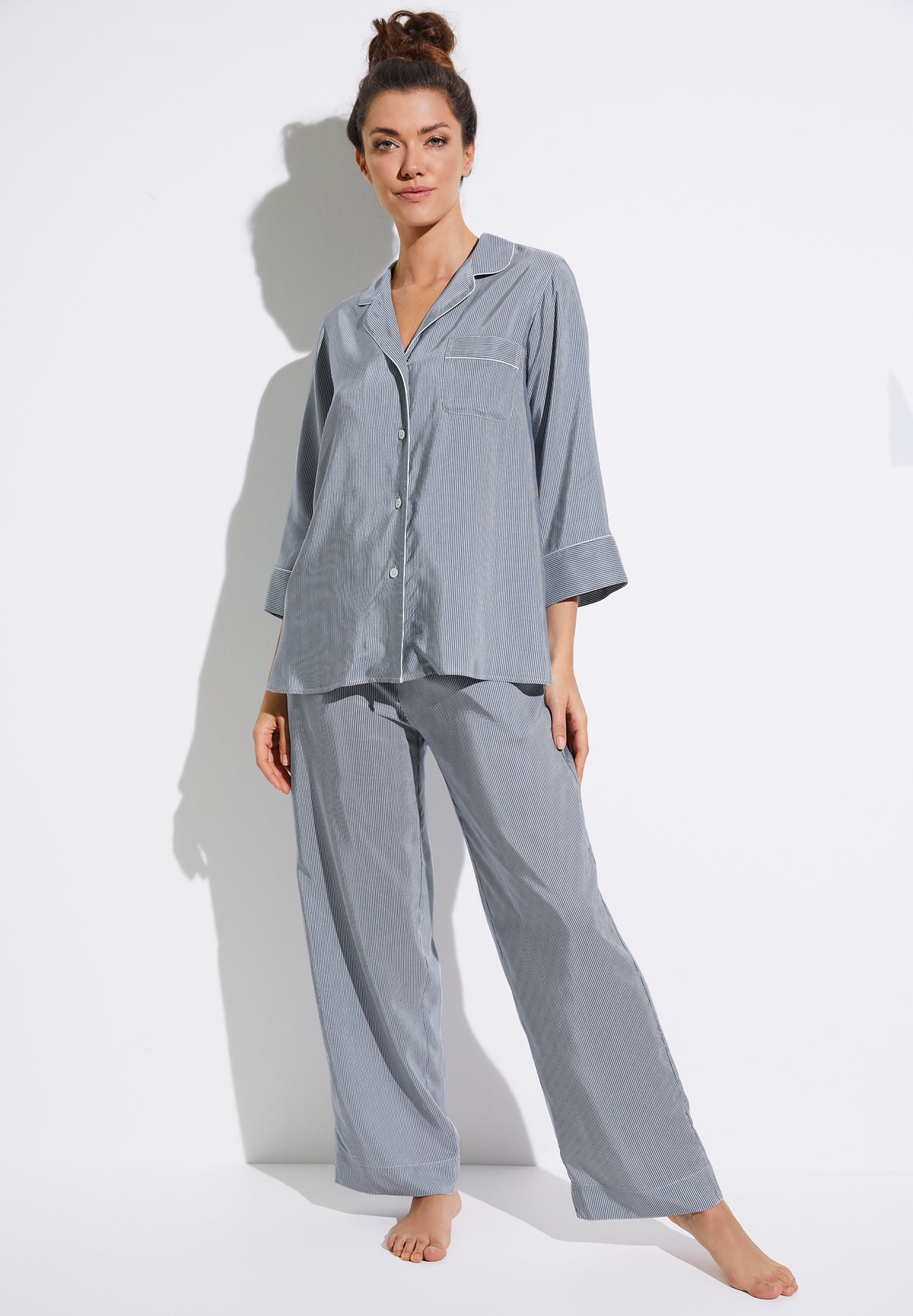 Feminine Stripes | Pyjama Cropped 3/4 Sleeve - blue stripes
